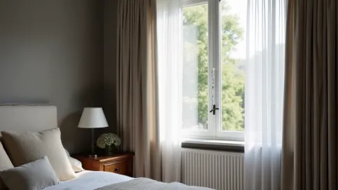 Jakie zasłony do szarego pokoju